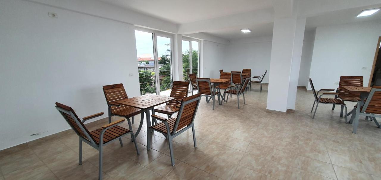 Hotel Ema Vama Veche Esterno foto